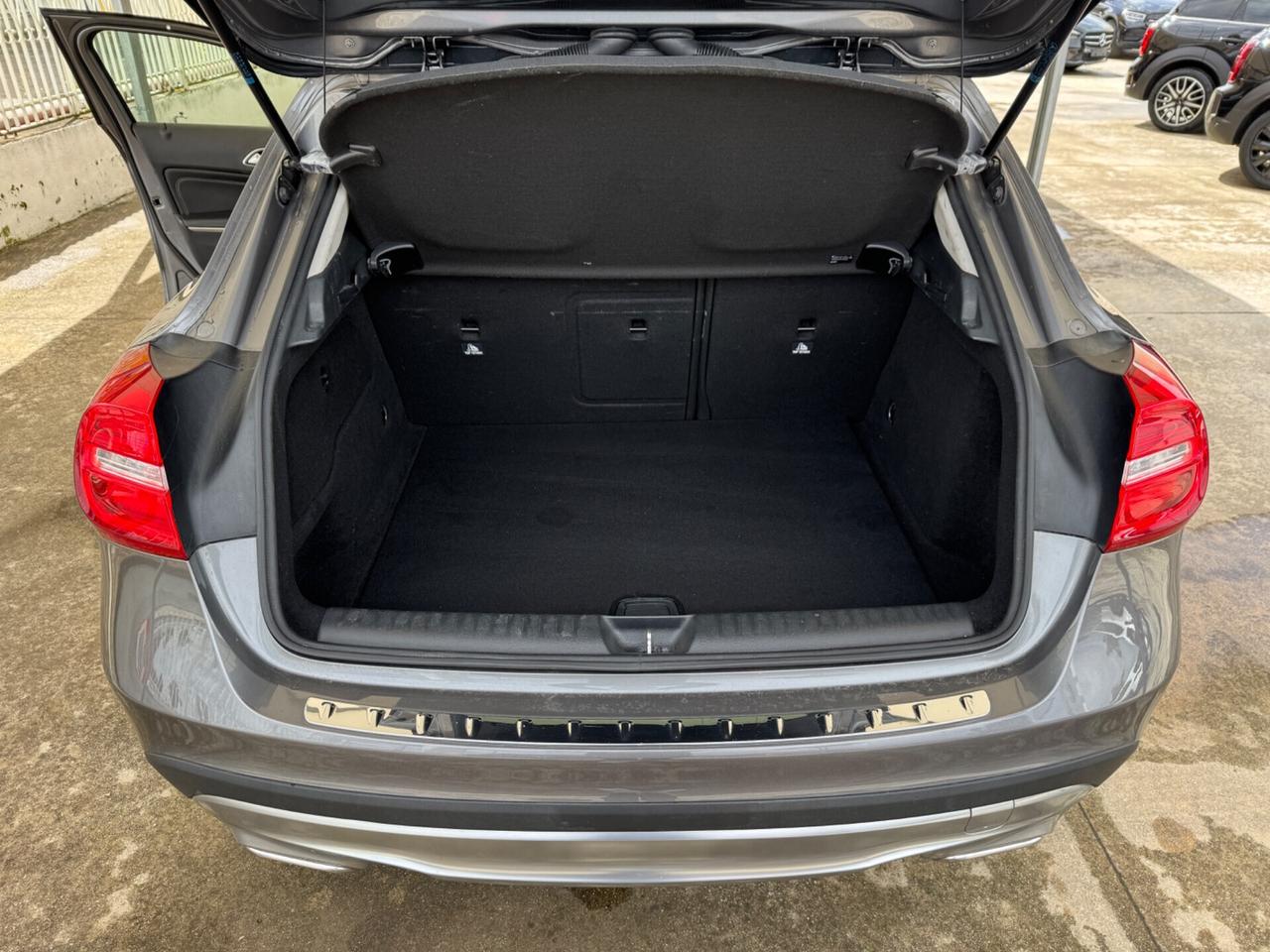 MERCEDES-BENZ GLA 200 CDI AUT. SPORT - MY15