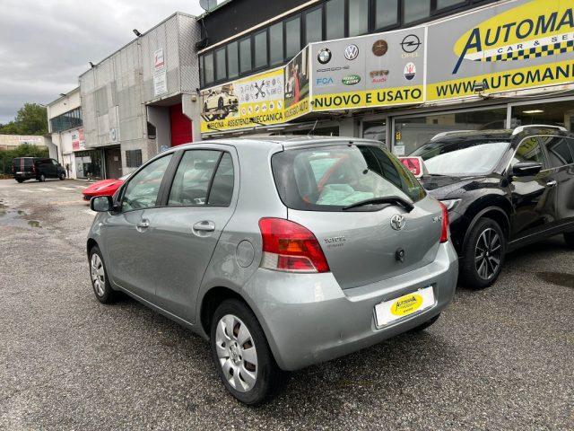 TOYOTA Yaris 1.0 5 porte Sol