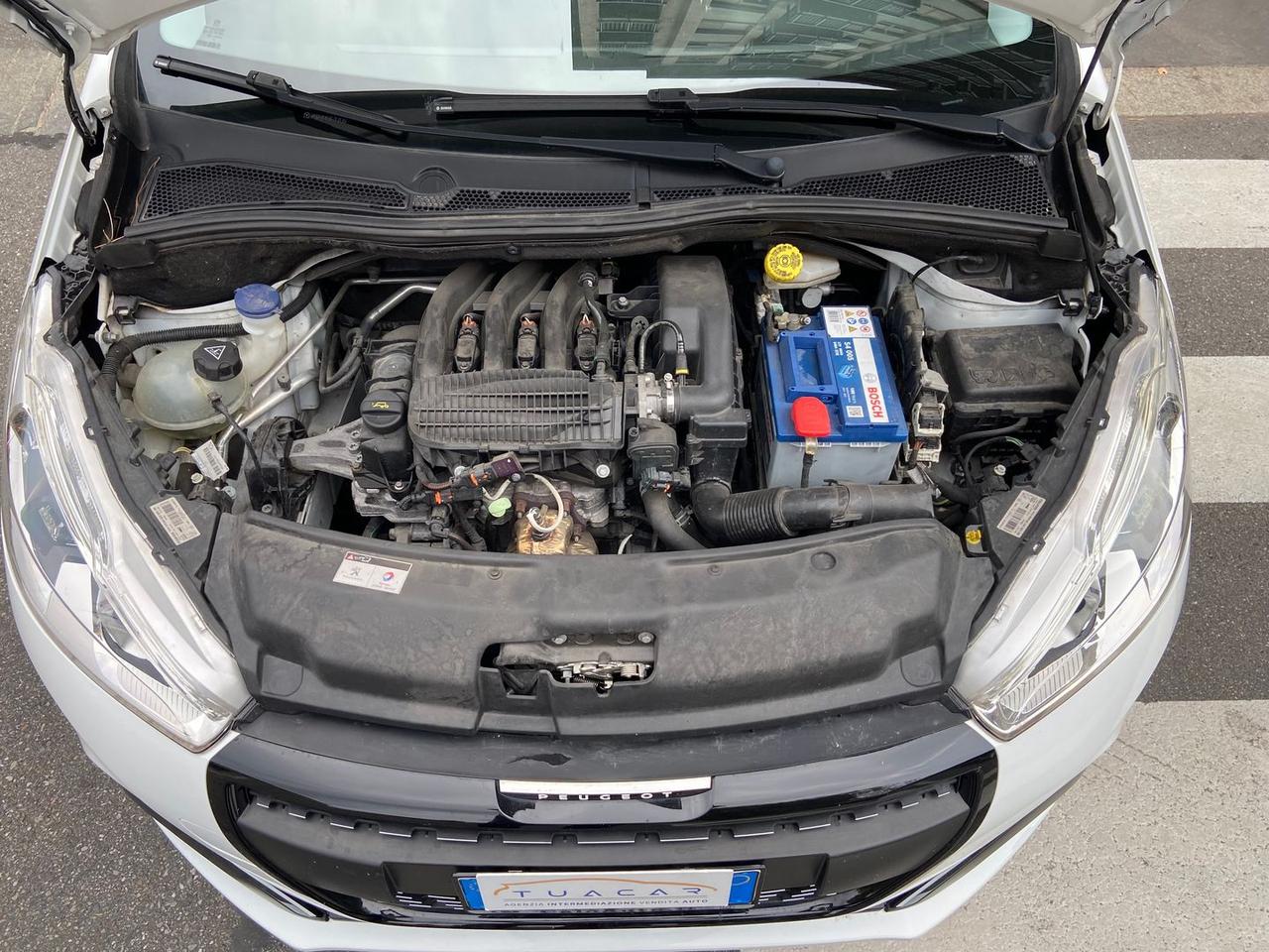 Peugeot 208 Black Line 1.2 PureTech 82 #50393