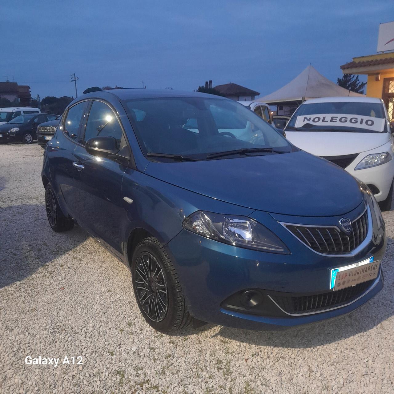 Lancia Ypsilon 1.0 FireFly 5 porte S&S Hybrid Ecochic Gold