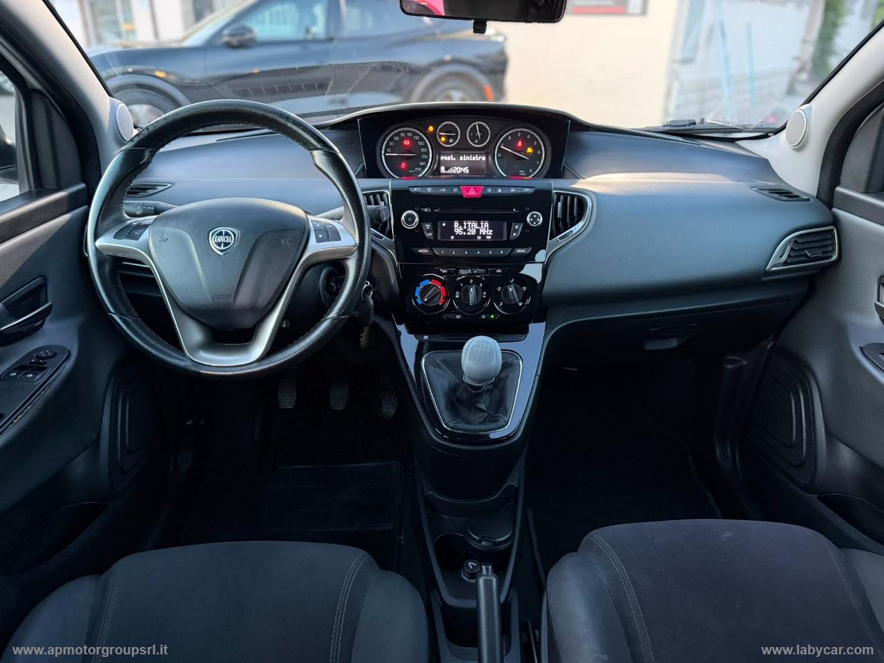 LANCIA Ypsilon 0.9 T.Air 85CV 5p. Met.Ec. Gold