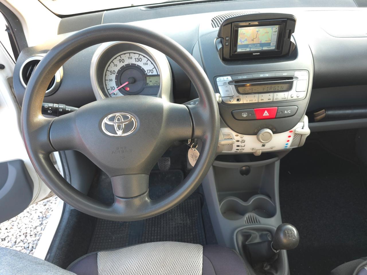 Toyota Aygo 1.0 12V VVT-i 5 porte Sol Connect