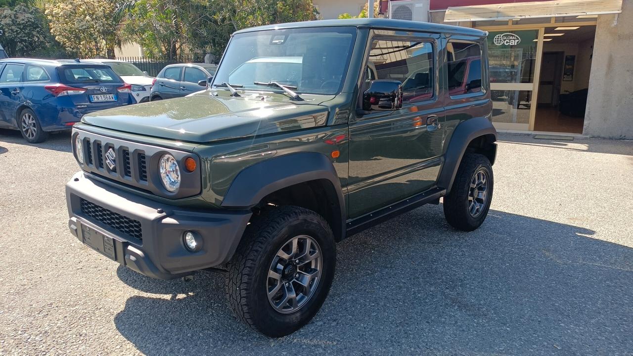 Suzuki Jimny 1.5 5MT Top