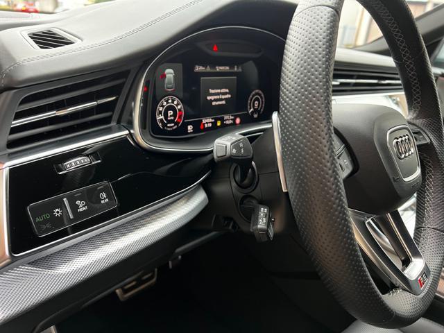 AUDI RS Q8 TFSI V8 quattro tiptronic