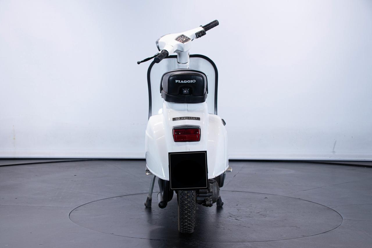 Piaggio Vespa 50 Special