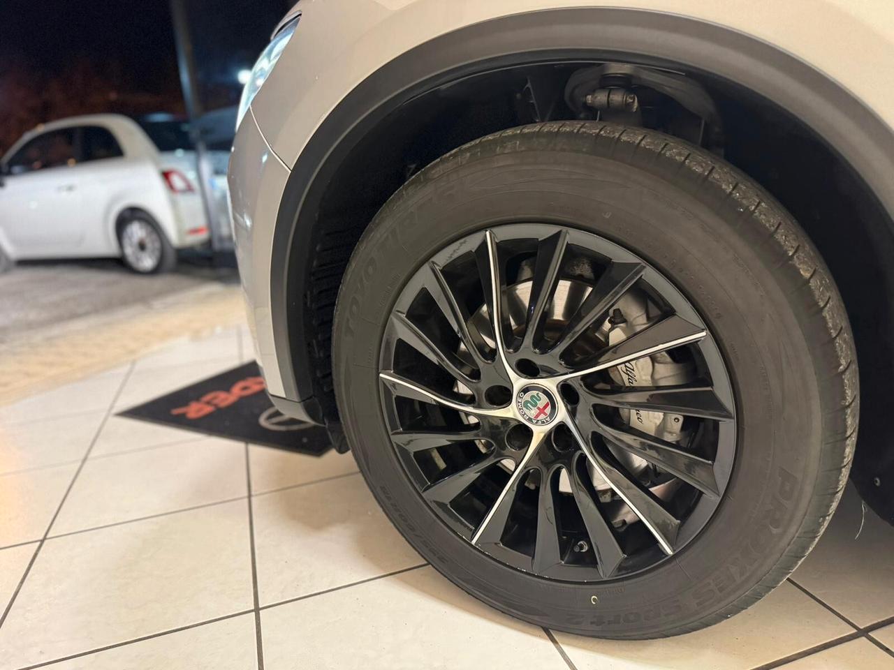 Alfa Romeo Stelvio 2.2 Turbodiesel 160 CV AT8 RWD Super