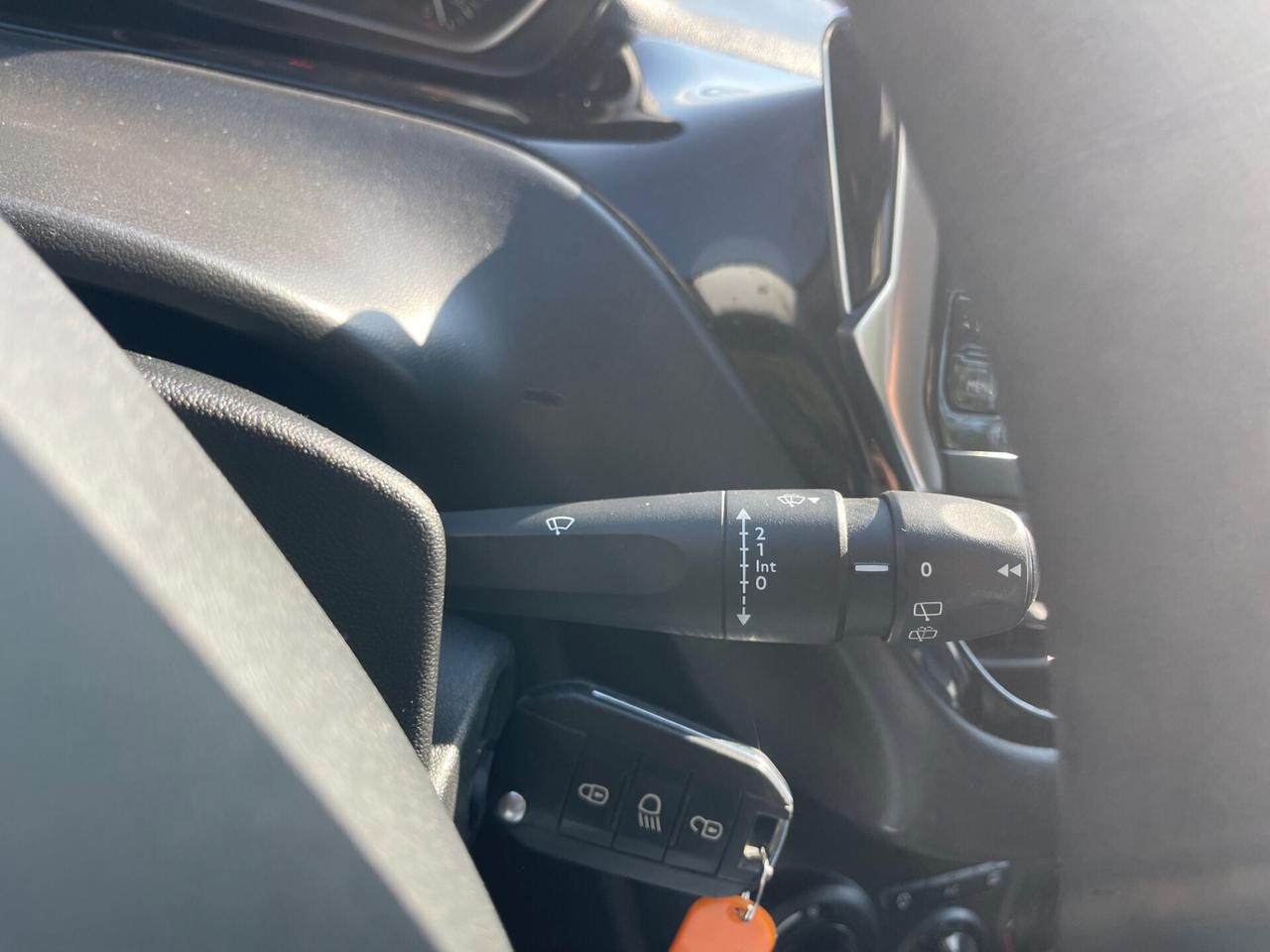 Peugeot 208 GPL “MOTORE SOSTITUITO 100.000KM”