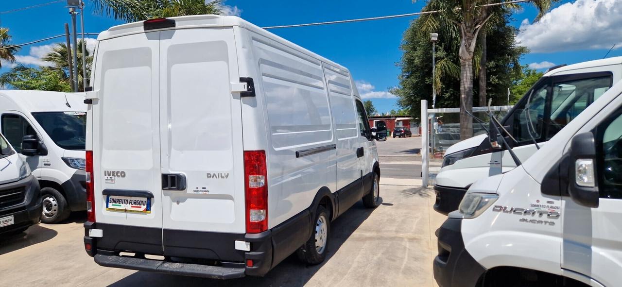 IVECO DAILY 35S15 PASSO 3300 H2 -2.3 MJT 150 CV