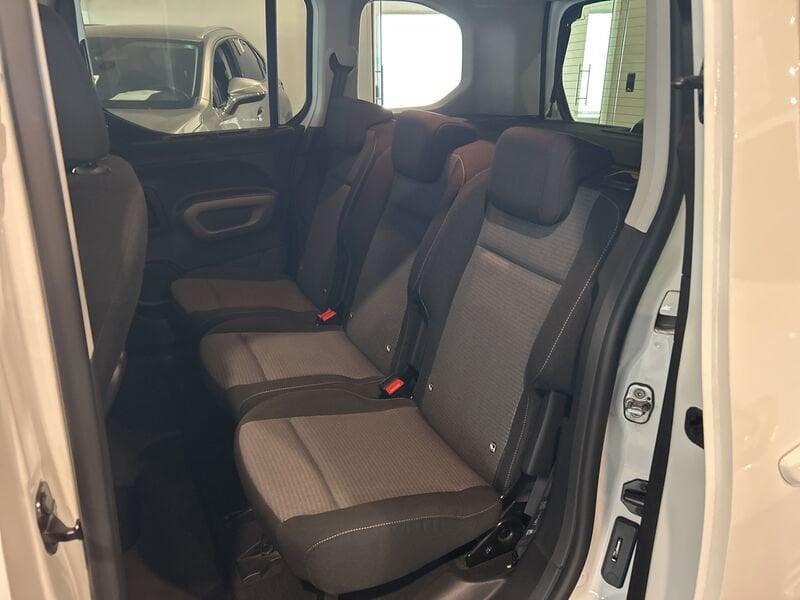 Toyota Proace City Verso 1.2 130CV S&S Short A/T Luxury