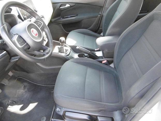 FIAT Tipo 1.3 Mjt S&S SW Lounge