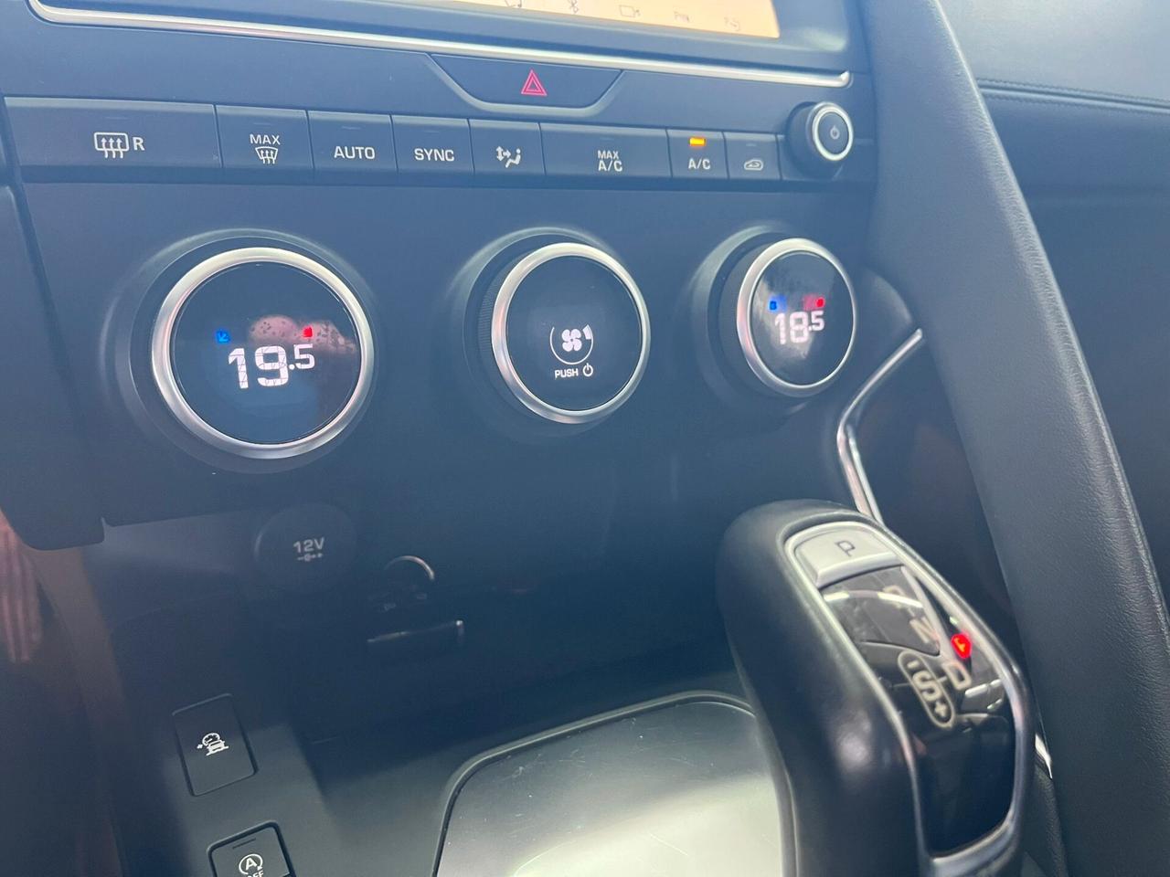 Jaguar E-Pace 2.0D 150 CV
