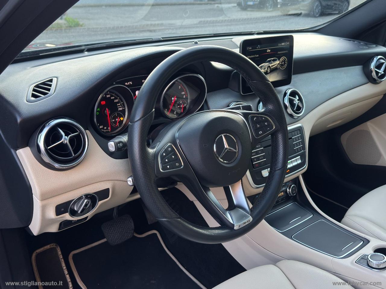 MERCEDES-BENZ GLA 200 d Automatic Sport TETTO PELLE TELEC POST