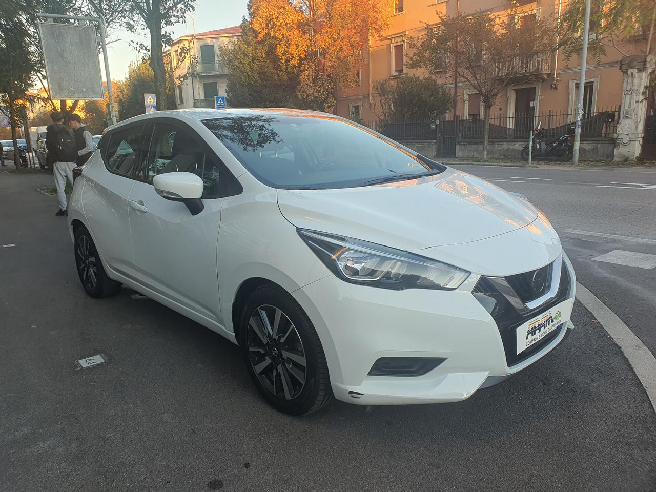 Nissan Micra 0.9 IG-T 12V 5 porte Tekna NEOPATENTATI