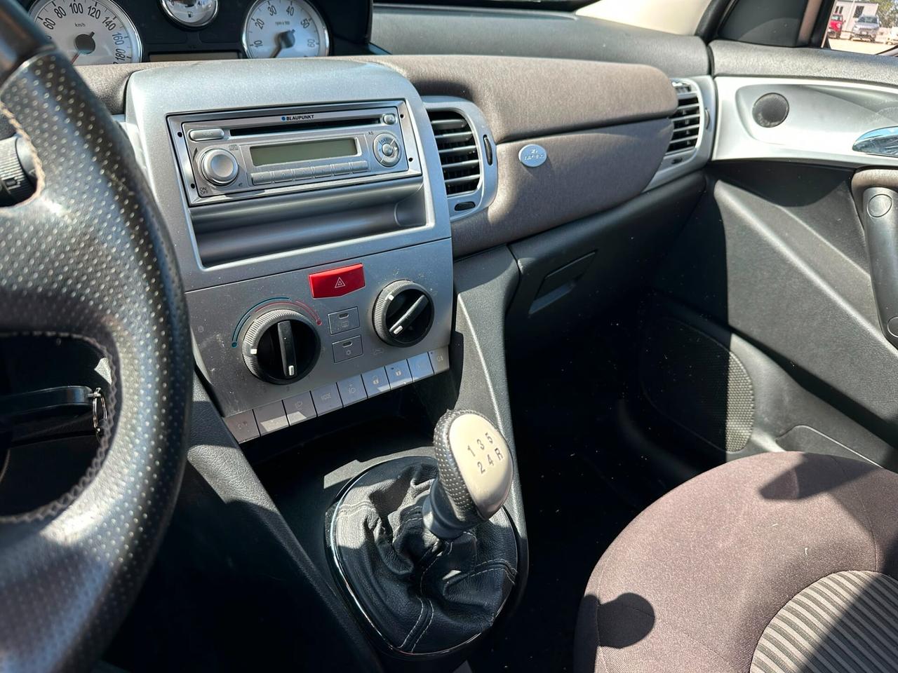 Lancia Ypsilon 1.2 69CV Diva
