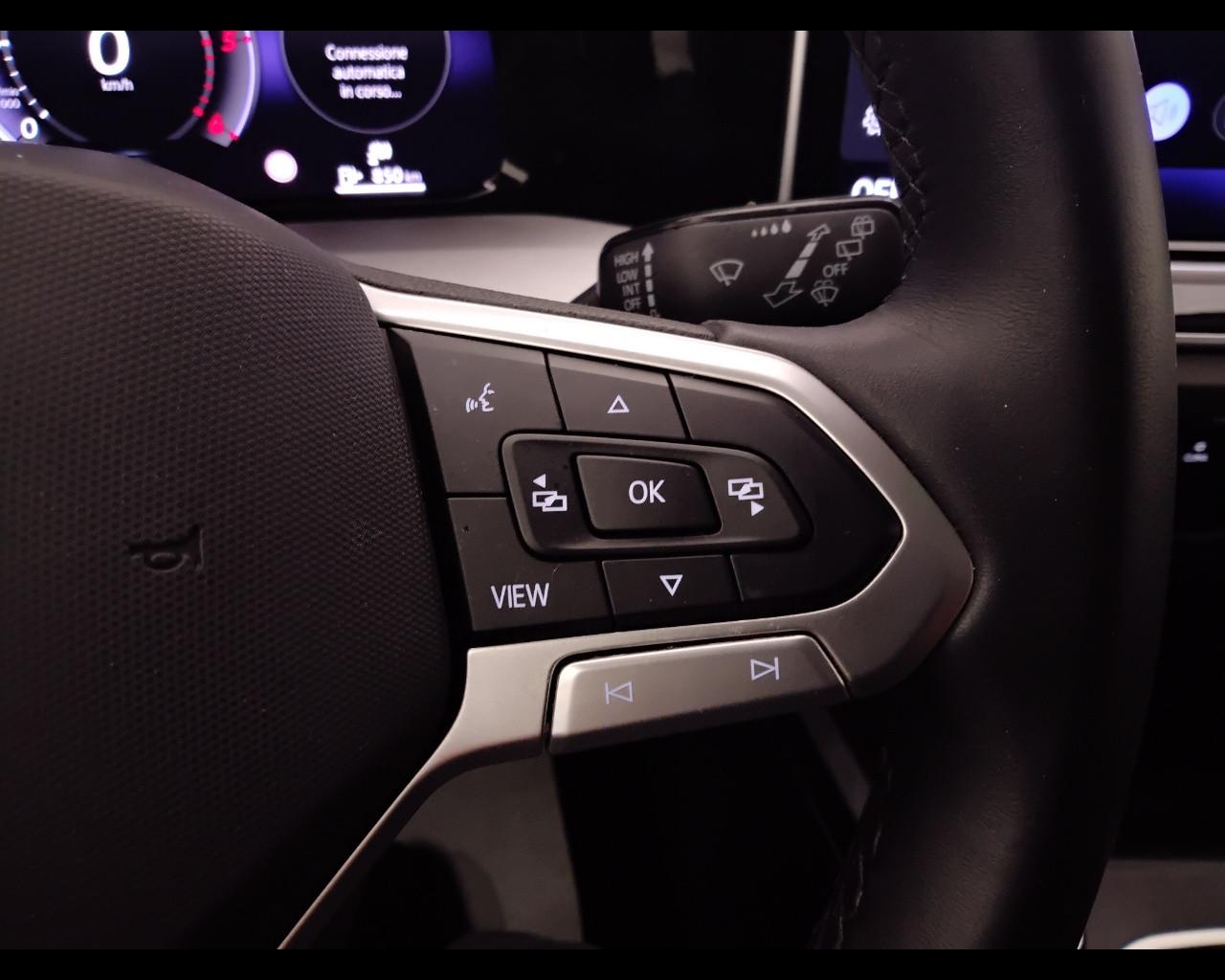 VOLKSWAGEN Golf VIII 2024 - Golf 2.0 tdi Life 115cv