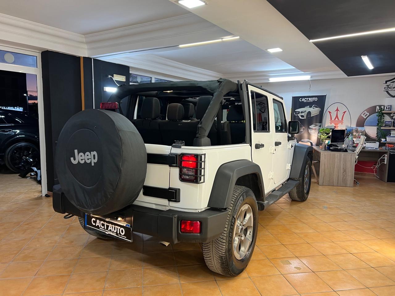 Jeep Wrangler Unlimited 2.8 CRD DPF Rubicon Auto