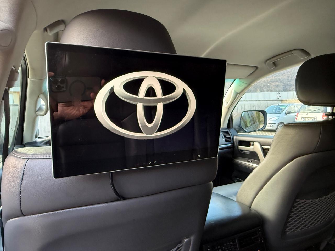 Toyota Land Cruiser 200 , V8 4.5 Tdi 286cv, 7 posti