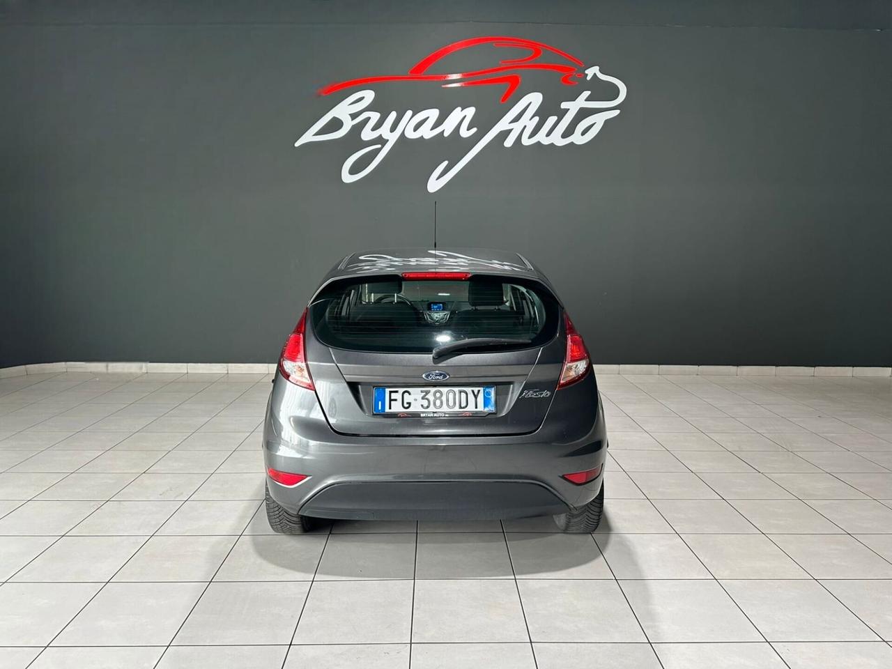 Ford Fiesta 1.5 TDCi 75CV 5 porte Black & White Edition