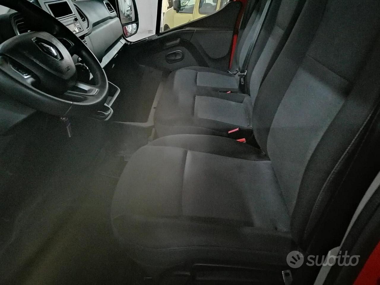 Renault MASTER 2.3 dci 145cv Cabinato