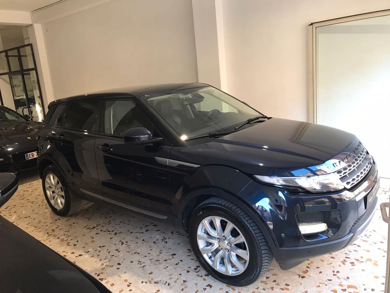Land Rover Evoque 2.2 TD4 5p. PRESTIGE PANORAMICO