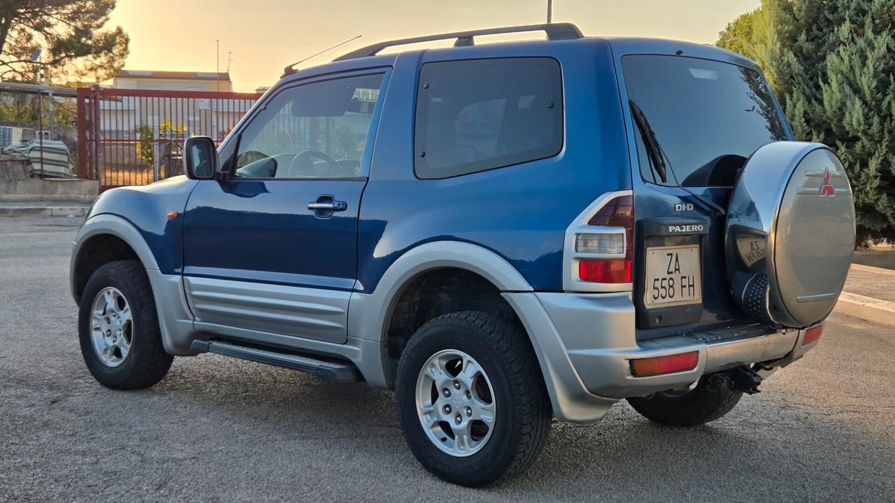 Mitsubishi Pajero 3.2 16V DI-D 3p. GLS Gancio traino