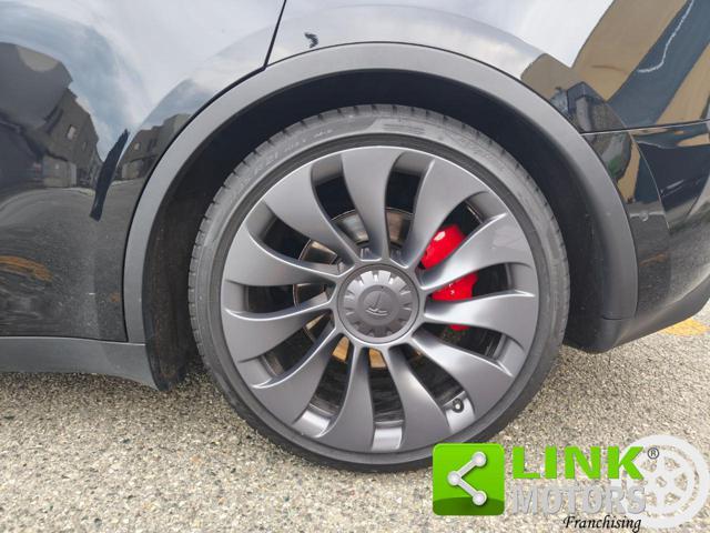TESLA Model Y Performance AWD