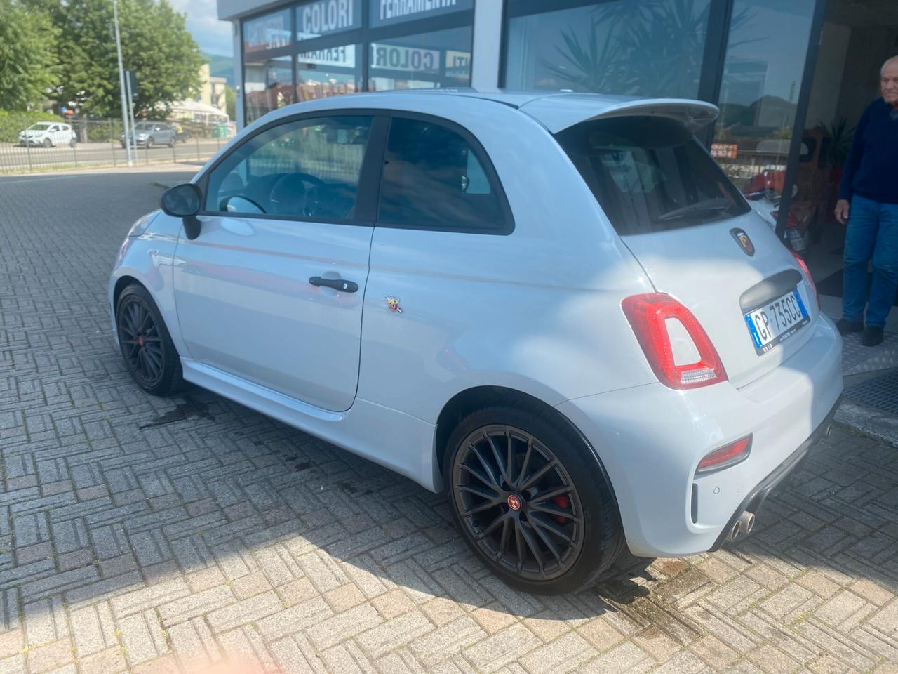 Abarth 695 1.4 Turbo T-Jet 180 CV M.T.A.