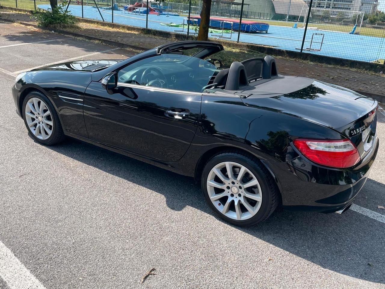 Mercedes-benz SLK 200 CGI Premium