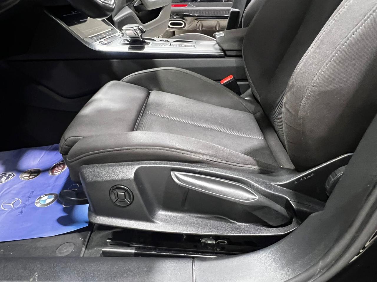 Audi A6 Avant 40 2.0 TDI S tronic Business Sport