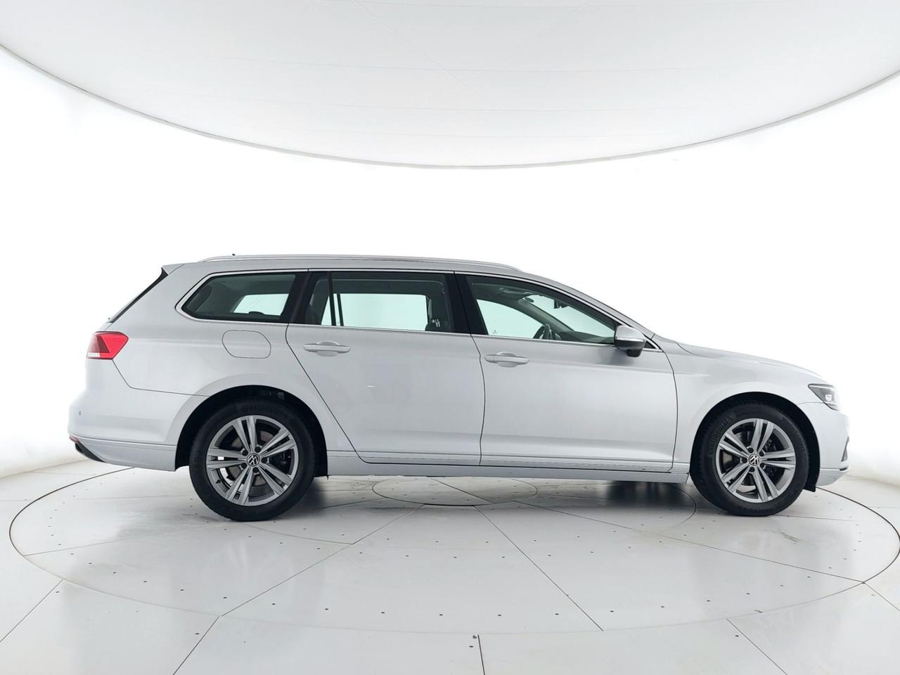 VOLKSWAGEN Passat Variant 2.0 tdi Business 122cv dsg NEOPATENTATI+ACC+CAMERA