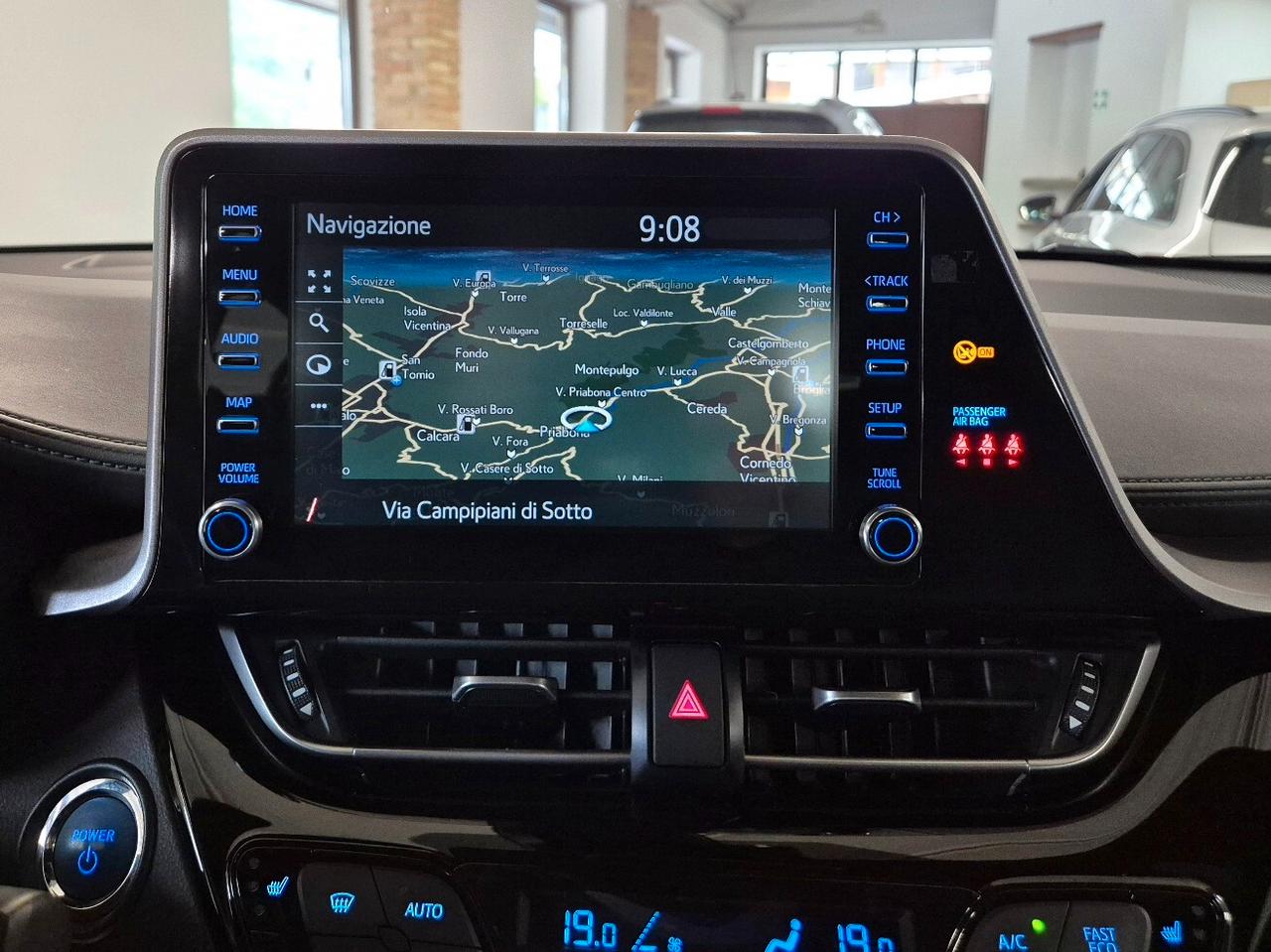 Toyota C-HR 1.8 Hybrid E-CVT Business