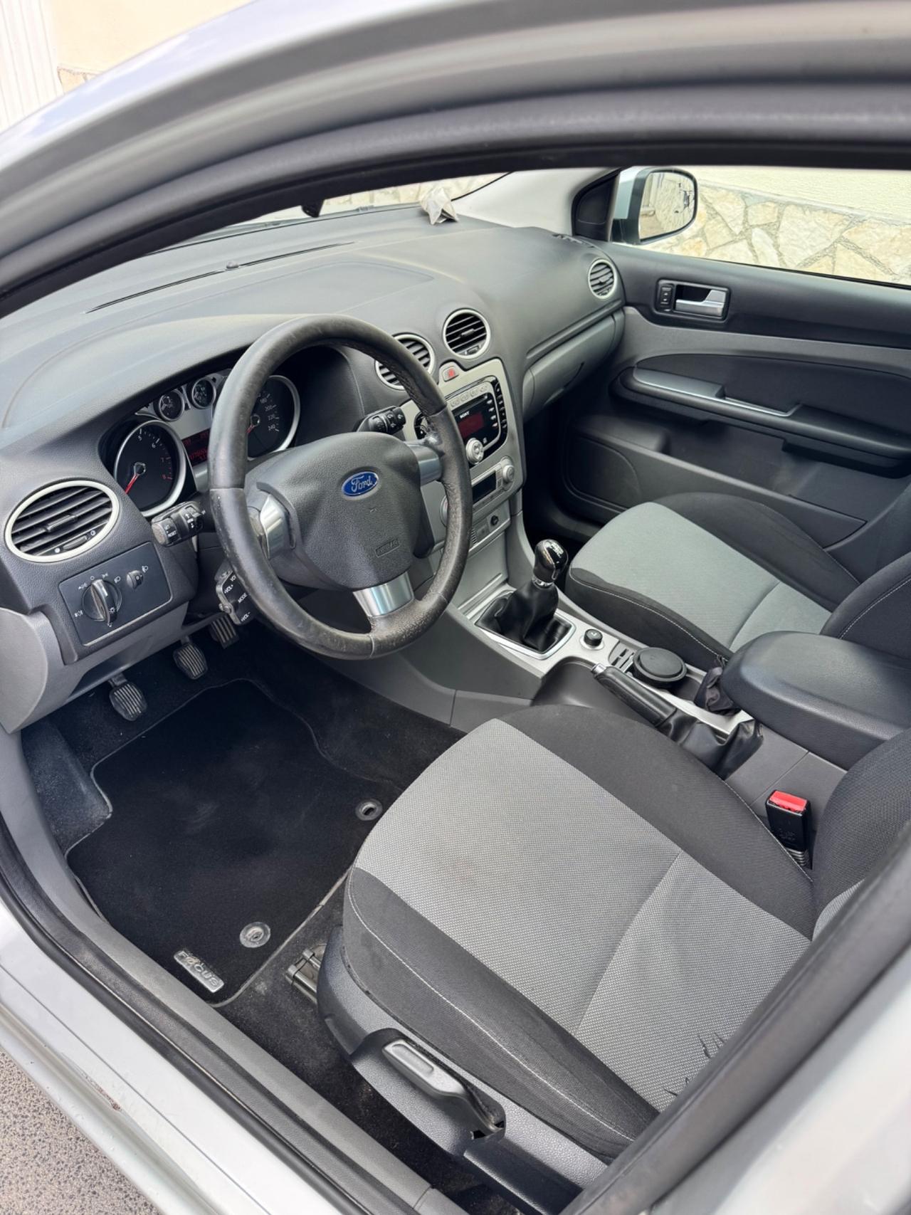 Ford Focus 1.6 (115CV) 5p. Bz.- GPL Titanium