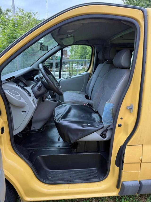 RENAULT Trafic T27 2.5 dCi/140 PC-TN Combi Conf.