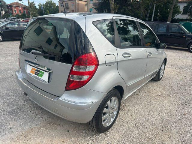 MERCEDES-BENZ A 150 Elegance