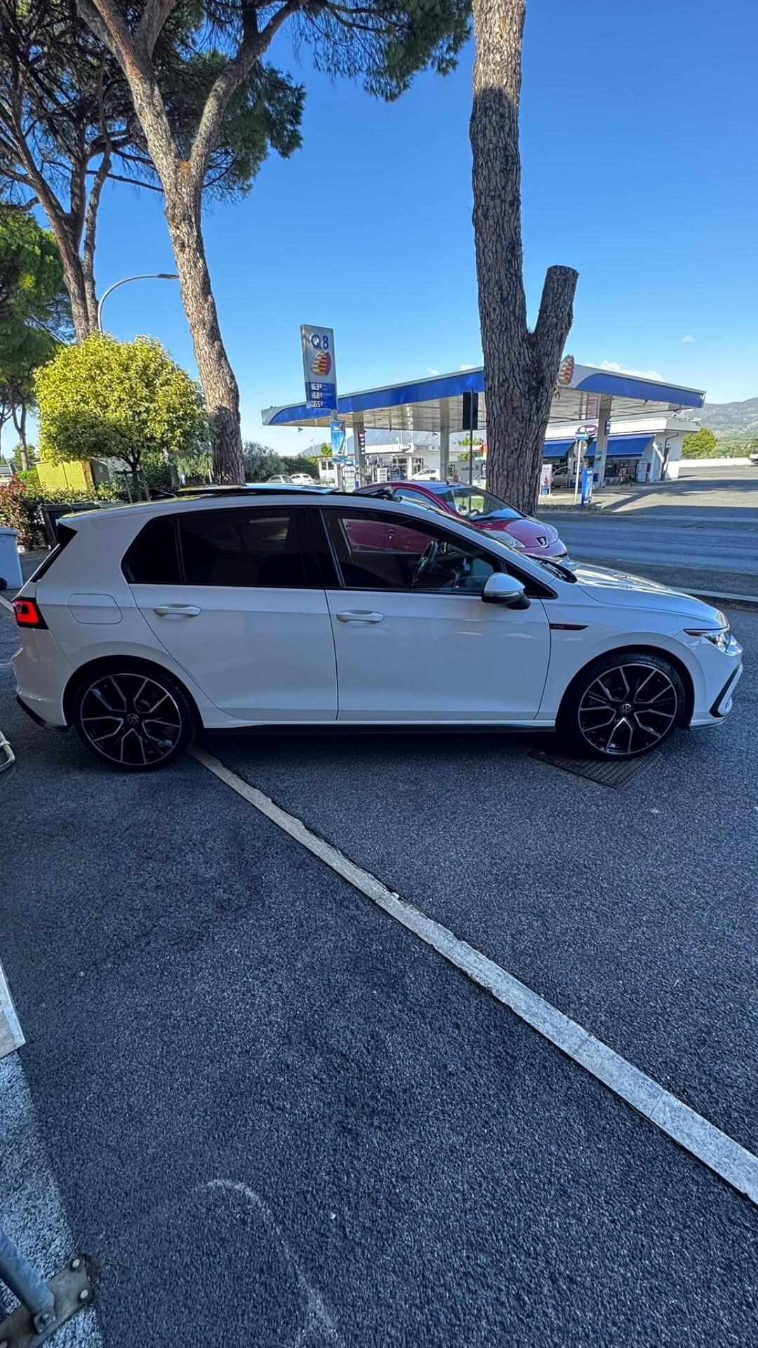 Volkswagen Golf GTI 2.0 TSI DSG