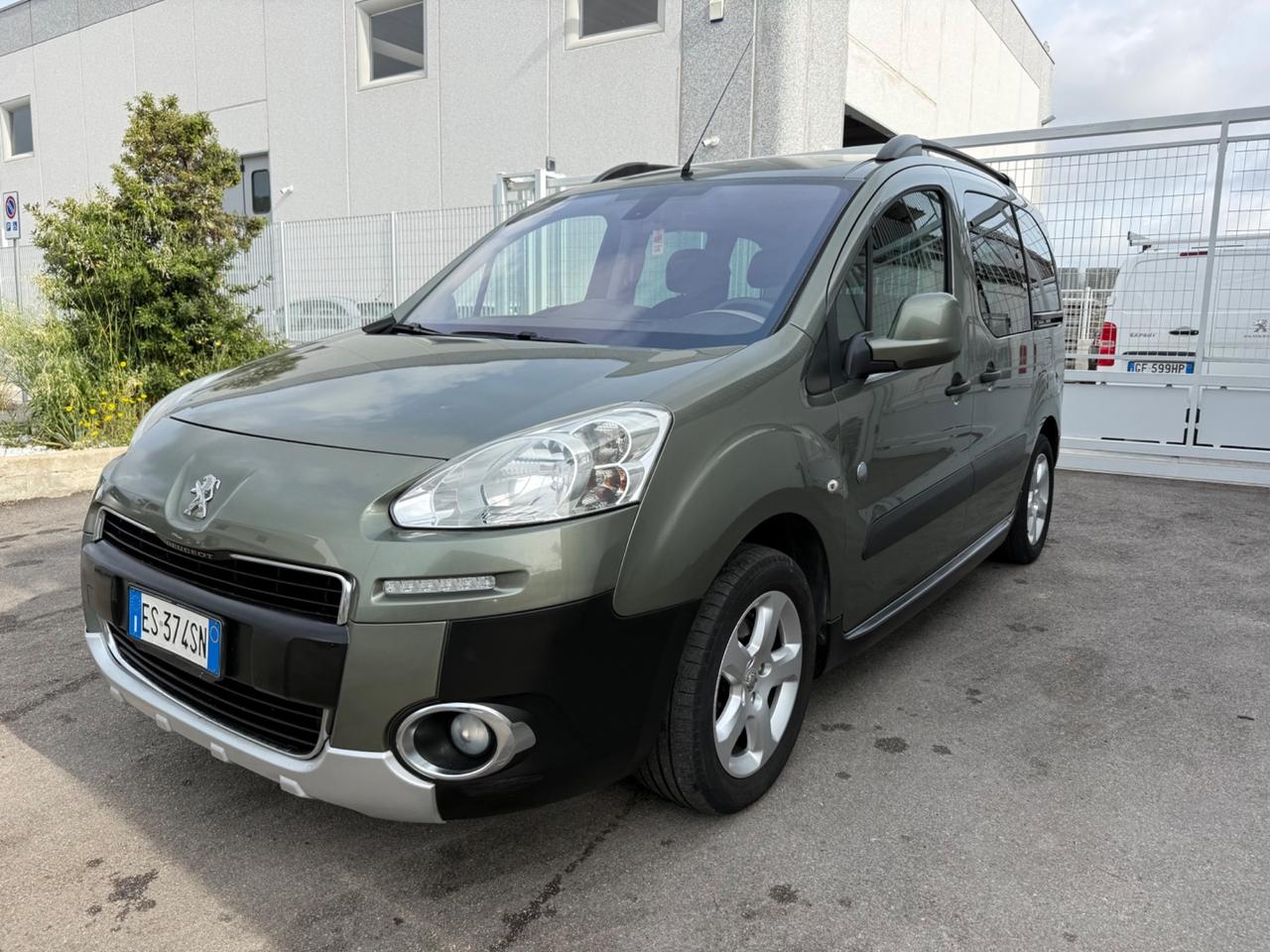 Peugeot Partner Tepee 1.6 Benzina 120CV Outdoor
