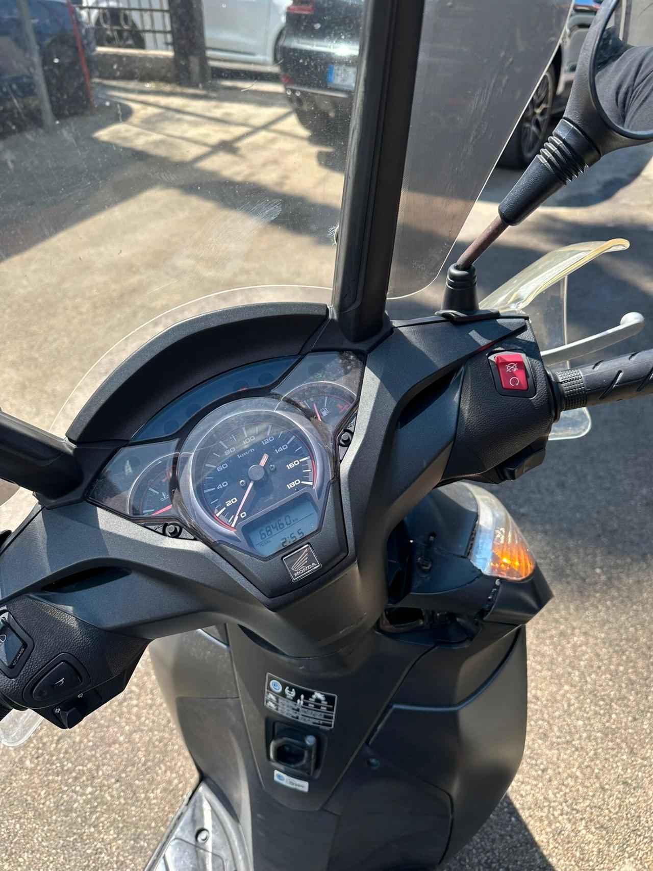 Honda SH 300 i