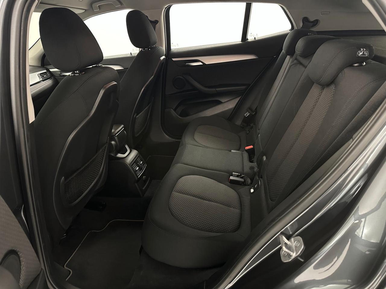 Bmw X2 sDrive18d Business-X