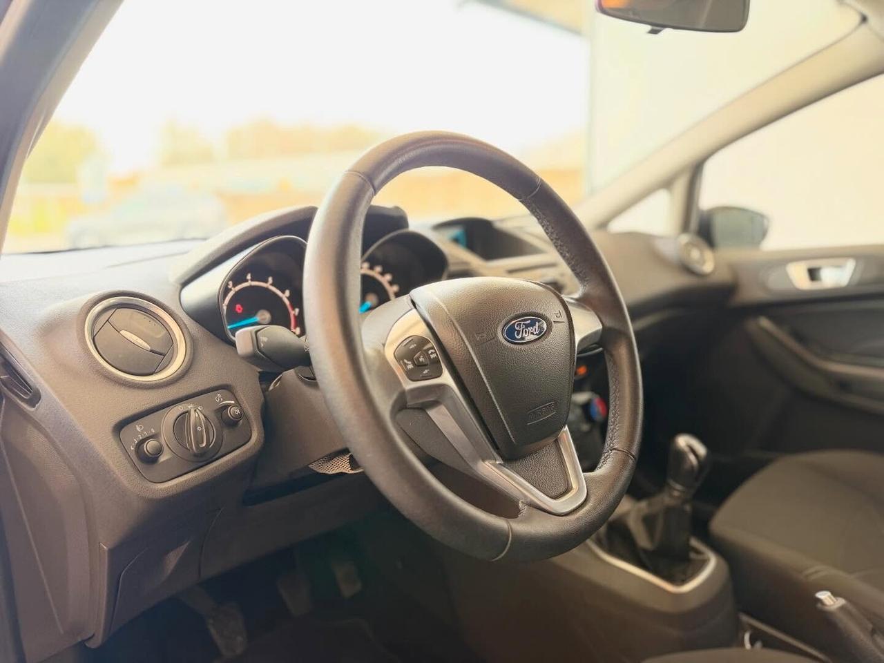 Ford Fiesta 1.2 60CV 5 porte Titanium