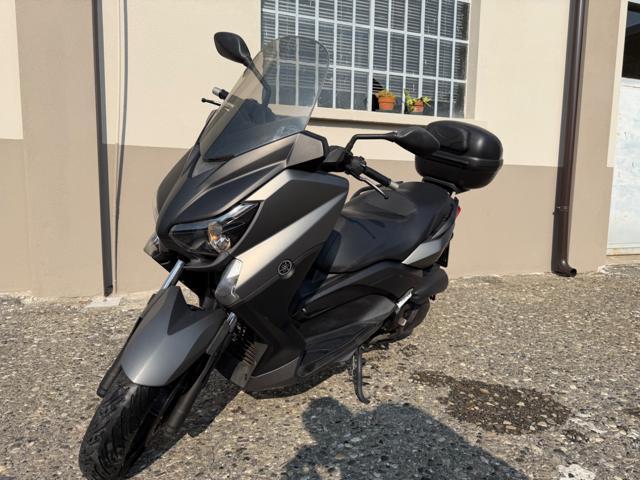 YAMAHA X-Max 125 X MAX 125cc CON BAULETTO solo 35000 KM
