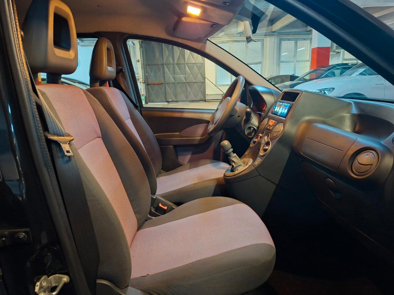 Fiat Panda 1.2 DYNAMIC CLASS 5 POSTI CLIMA BARRE FENDI CITY UNIPRO'