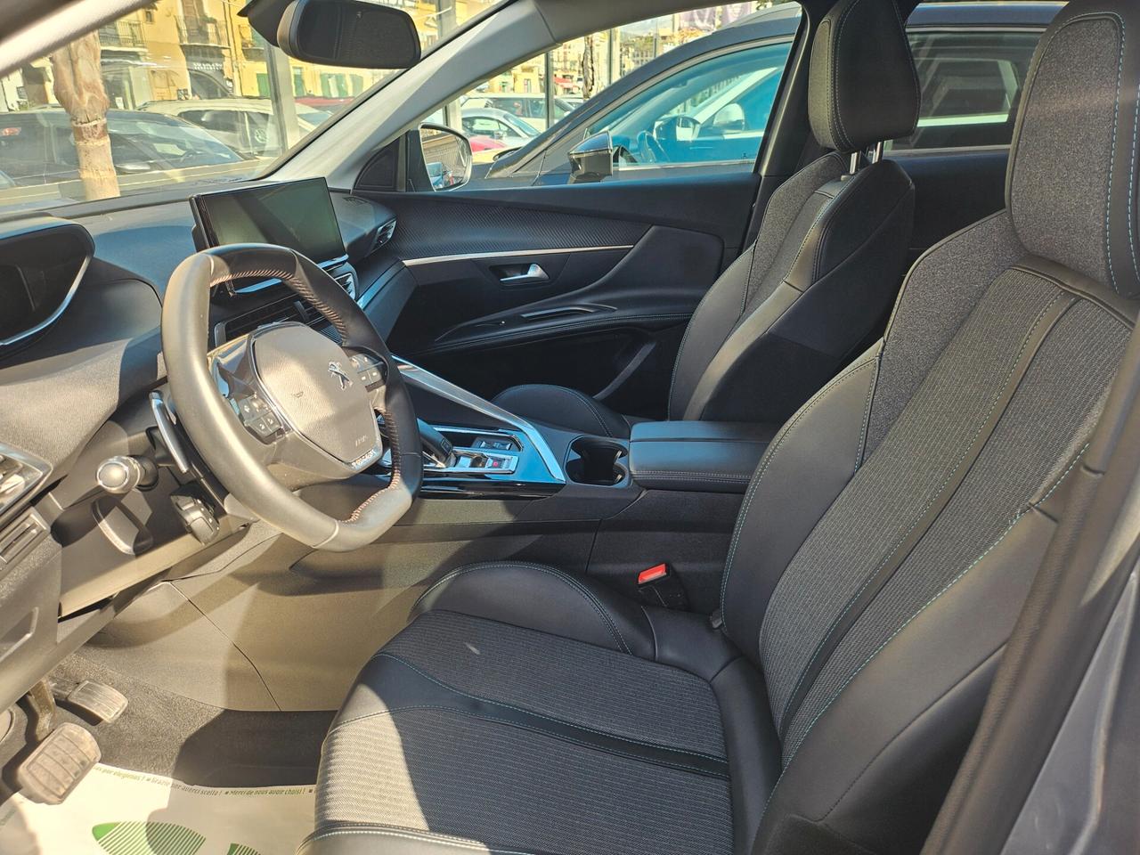 Peugeot 3008 BlueHDi 130 EAT8 Allure Pack 02/2023