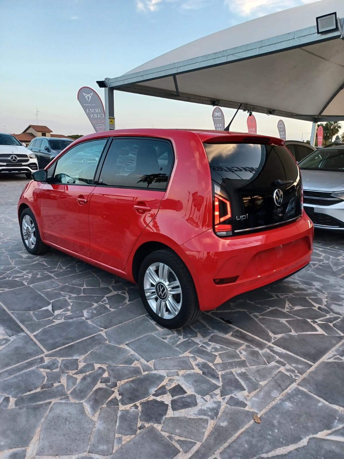 Volkswagen up! 1.0 5p. EVO beats up! BlueMotion Technology