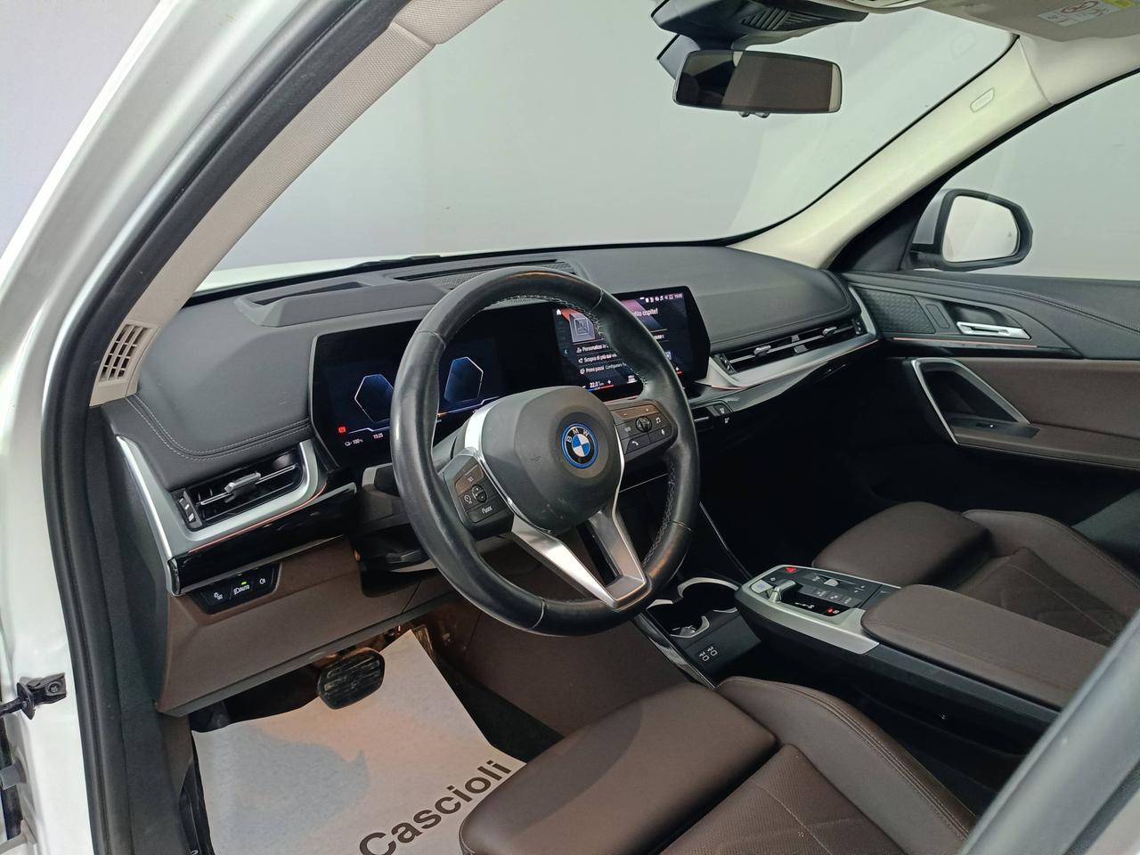 BMW X1 U11 - iX1 xdrive 30 X-Line