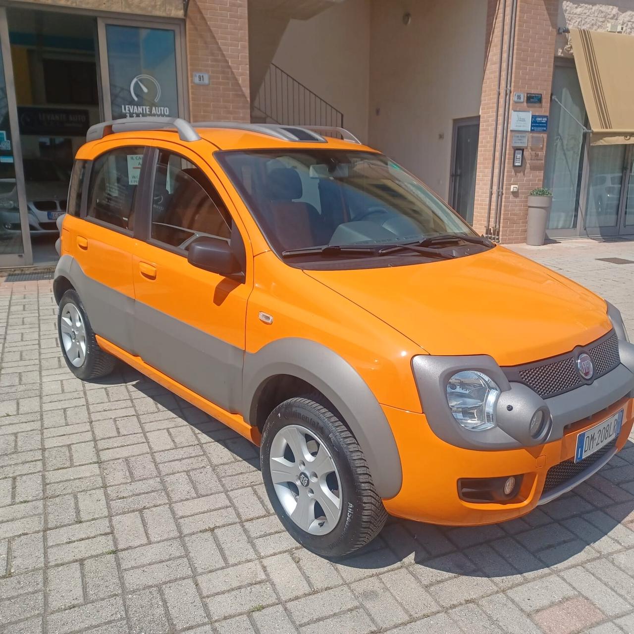 ZERO PROBLEMI PANDA CROSS 4X4 1.3 MJTD INDISTRUTTIBILE