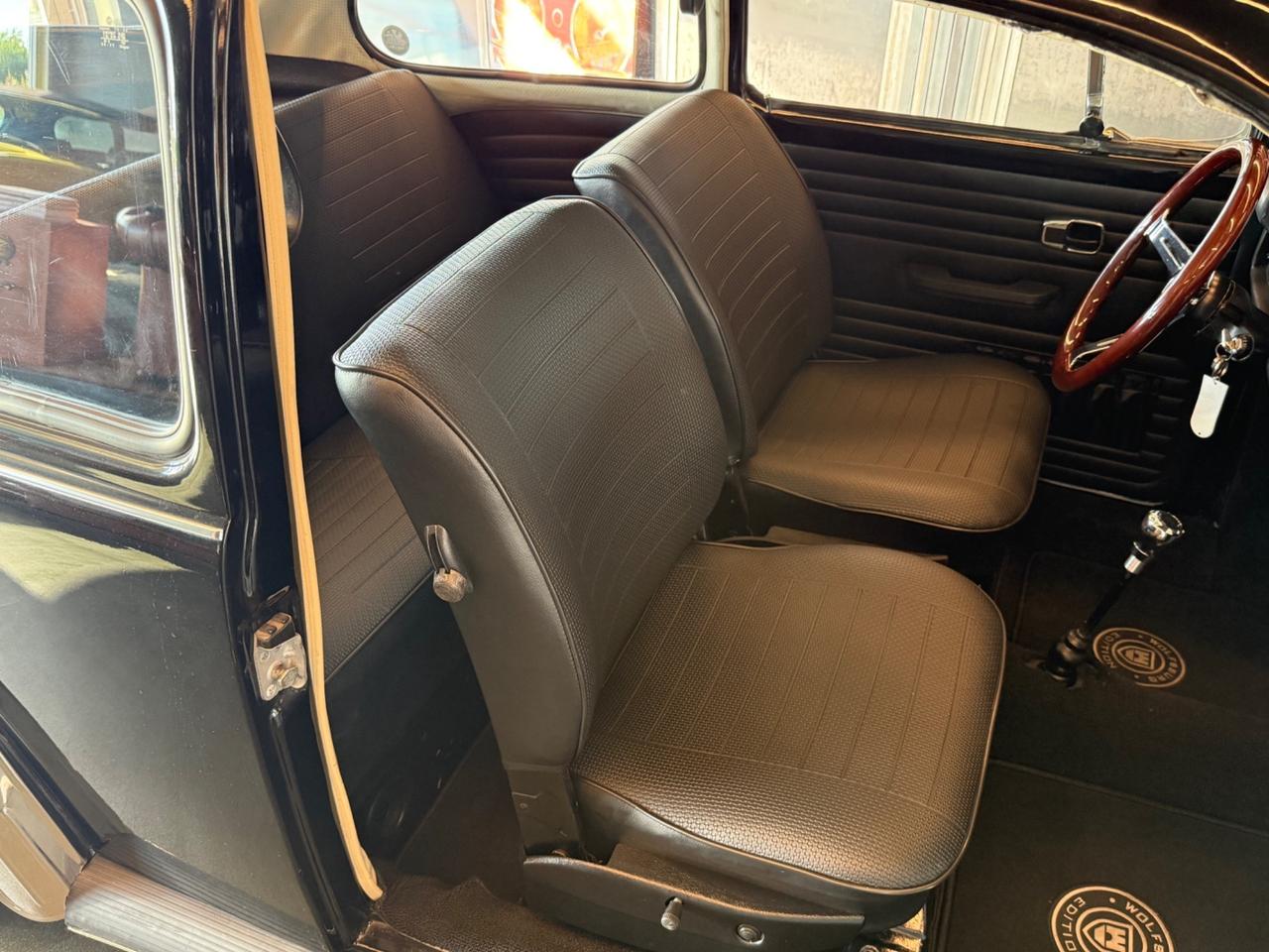 Volkswagen Maggiolino MOD.13/D1 "The world's style"