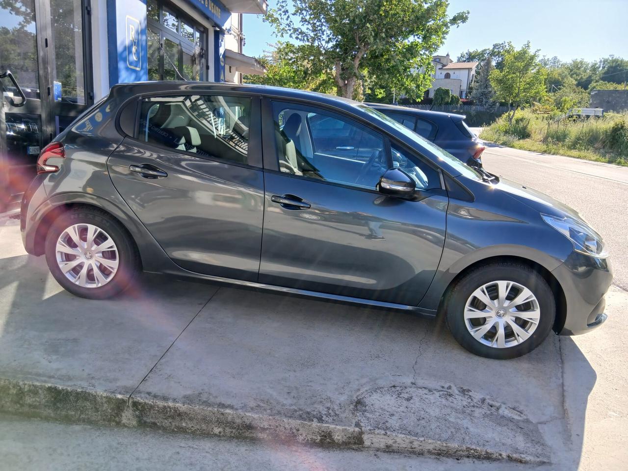 Peugeot 208 BlueHDi 75 S&S 5 porte Active
