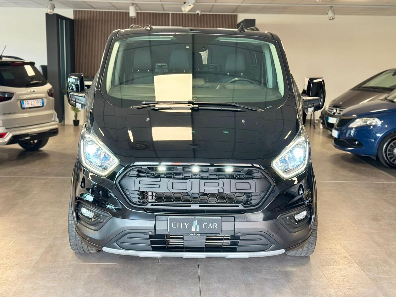 Ford Transit Custom 340 2.0 EcoBlue 131CV PL-DC 6 POSTI TOTAL BLACK