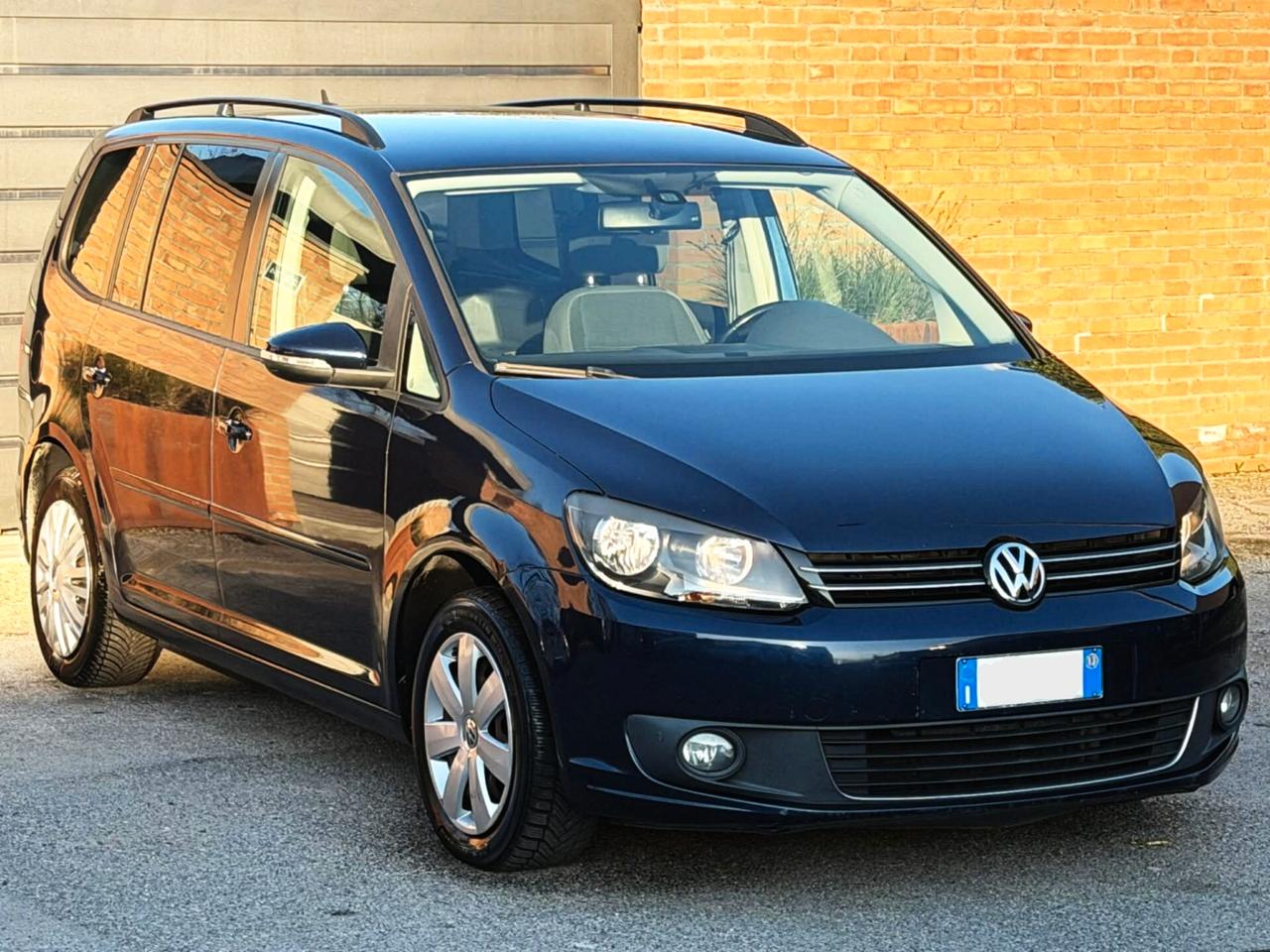 VW Touran 1.6 TDI DSG-7POSTI-U.Prop-GARANZIA-2014