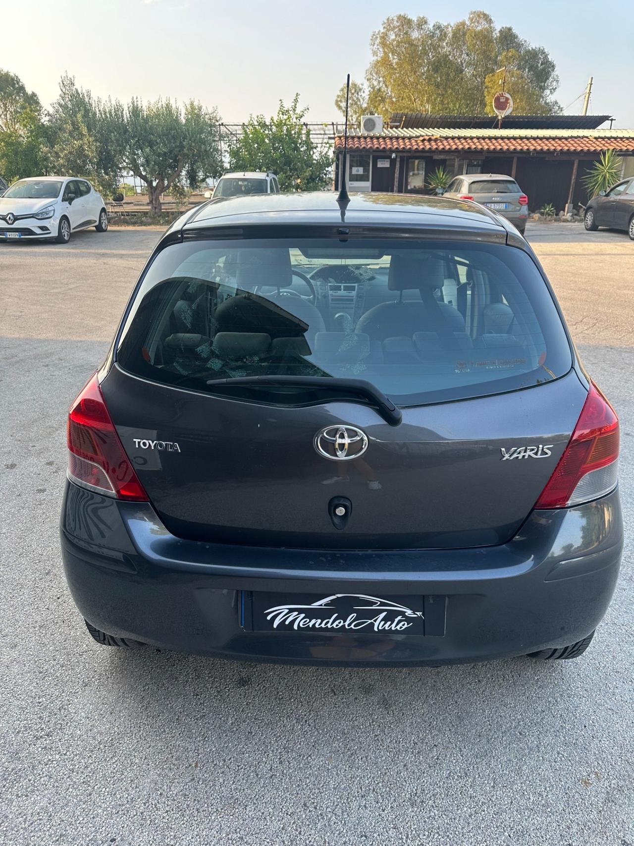 Toyota Yaris 1.3 5 porte Sol